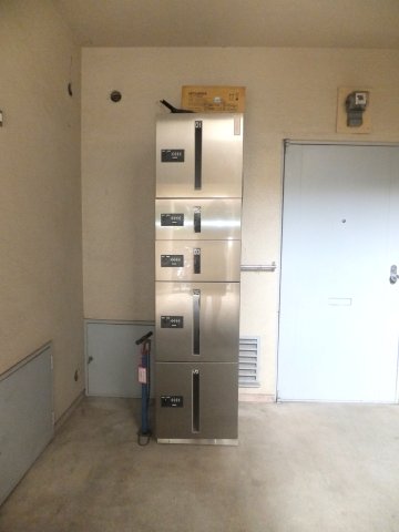 ＪＲ南武線 府中本町駅 徒歩5分 3階建 築52年の外観写真
