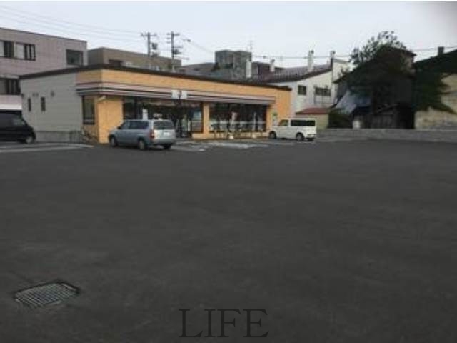 コンビニ　セブンイレブン札幌北21条東8丁目店（コンビニ）まで483m