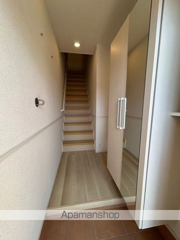 ＪＲ予讃線 上宇和駅 徒歩5分 2階建 築2年の玄関写真