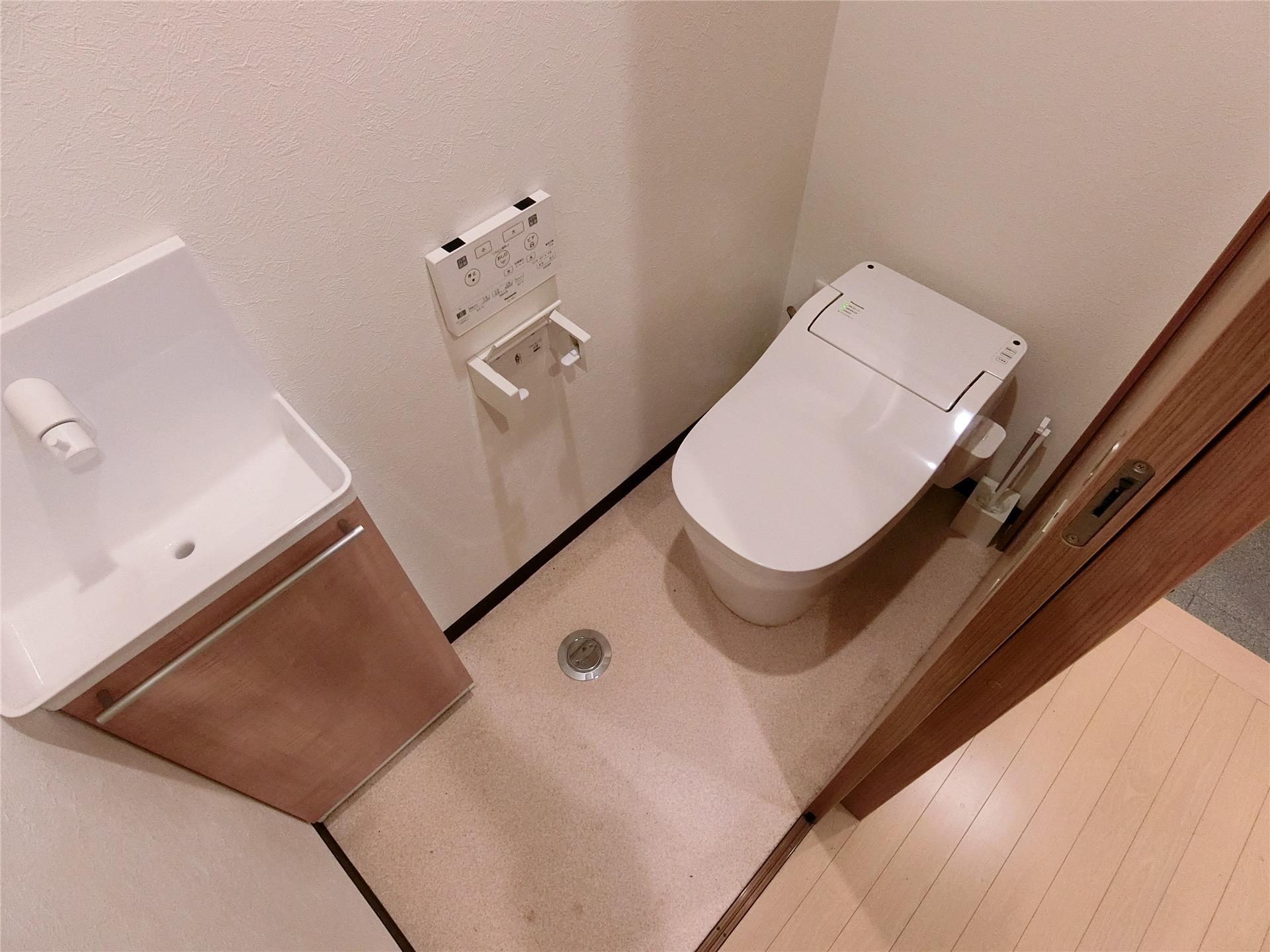 フロントハウス阿賀南IIのトイレ写真