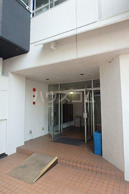 MONOLITHの外観写真