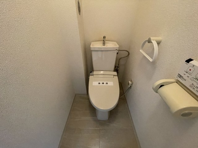トイレ　参考写真