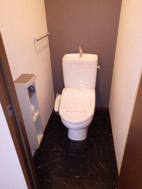 エメラルド ガーデンIのトイレ写真
