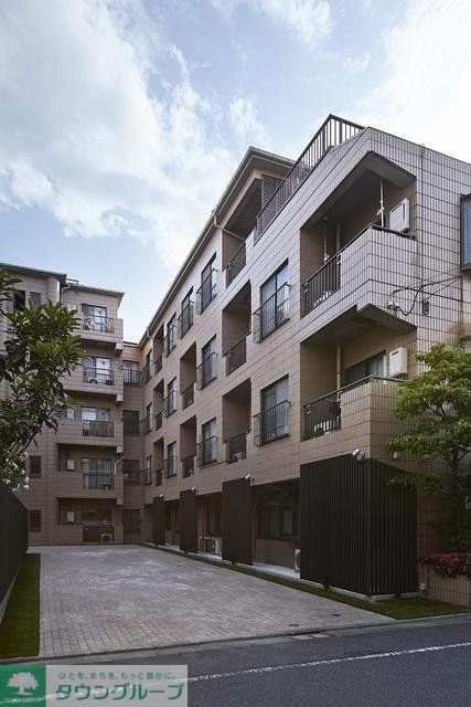 建物外観　★千歳船橋駅徒歩５分のマンションです★
