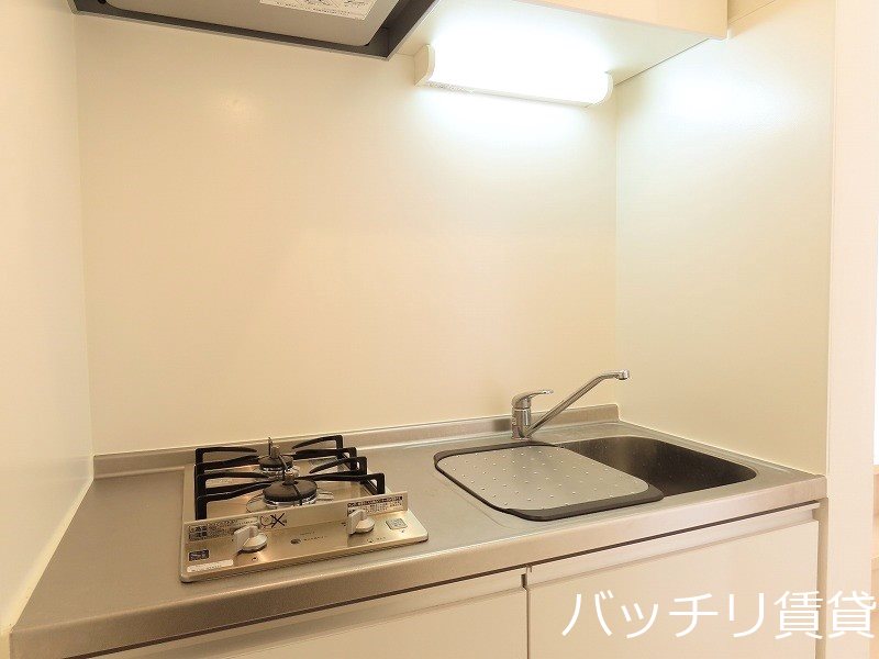 キッチン　別号室タイプの為、現状を優先致します。