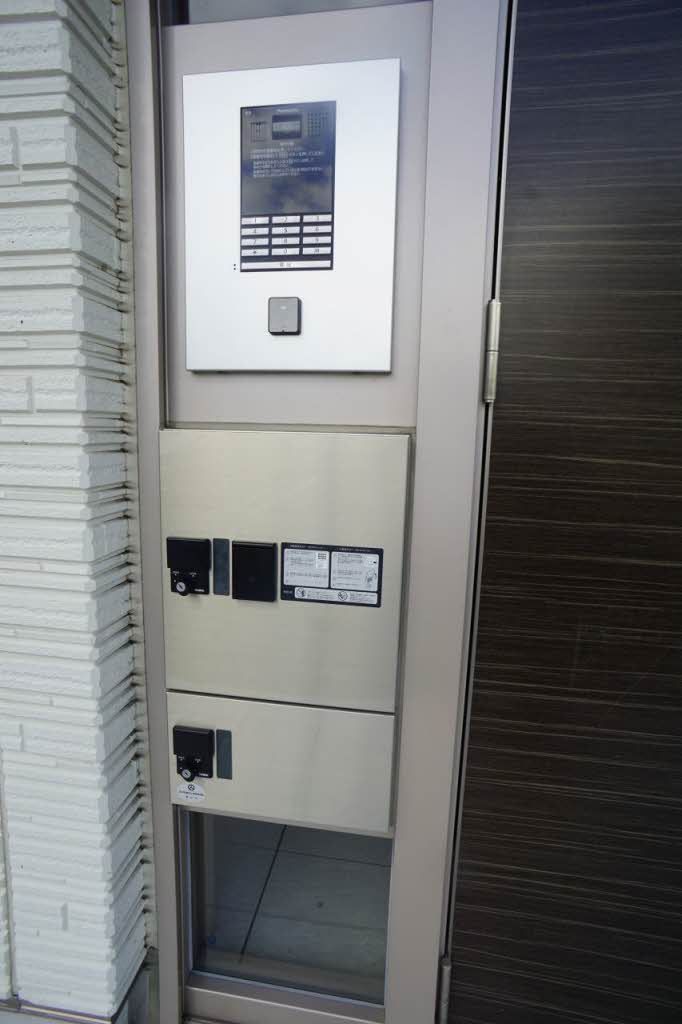 建物外観　オートロック