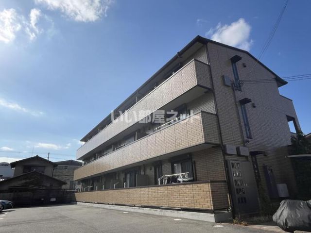 アーク土山の外観写真