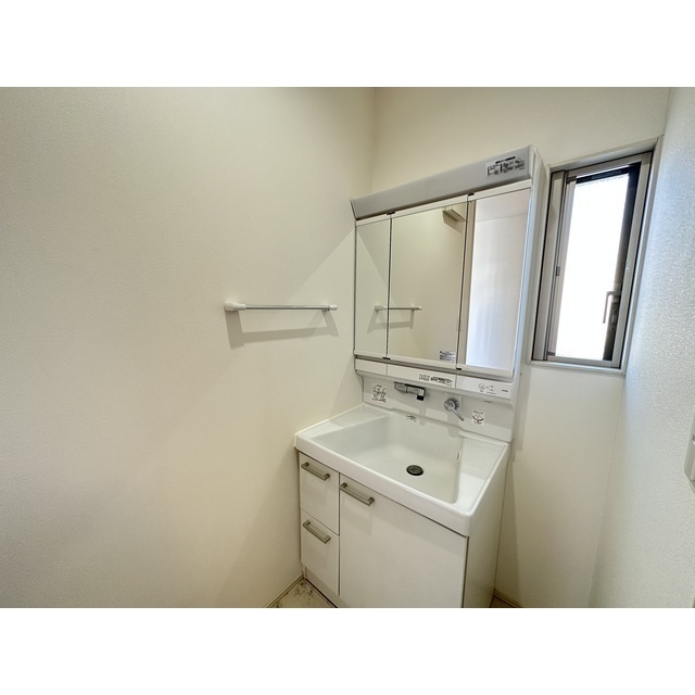 洗面設備　同タイプの部屋の写真です
