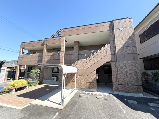 建物外観　外観写真（昼）
