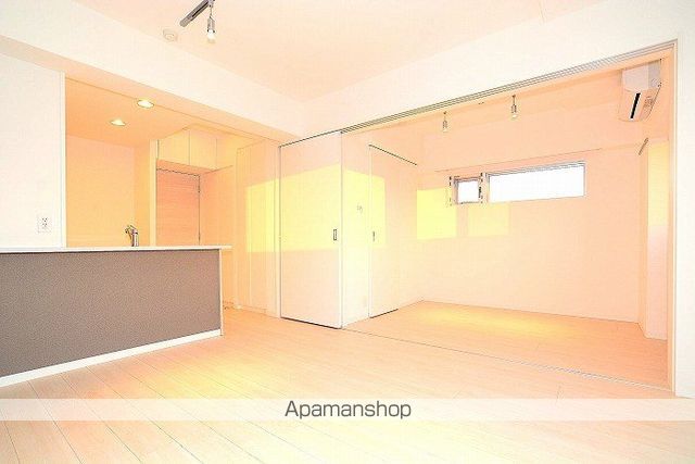 グランドコンシェルジュ多摩川アジールコートの居間写真