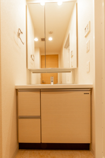 洗面設備　※写真は同タイプ住戸です。