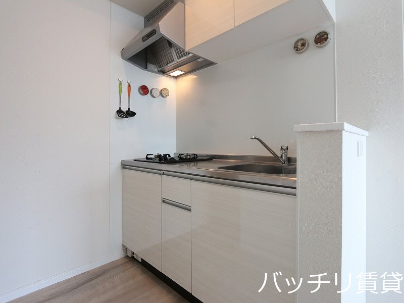 キッチン　同型イメージの為、現状を優先致します。