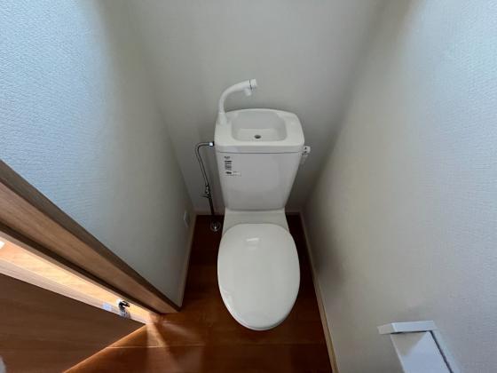 麻生中アパートのトイレ写真