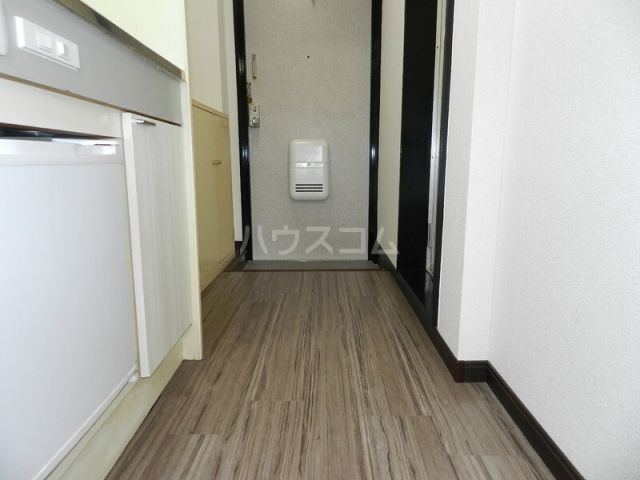 セント・メゾン小松川の玄関写真