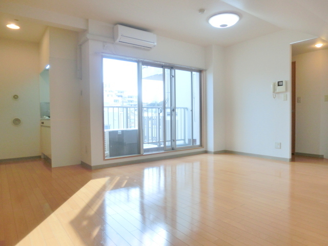 居室・リビング　※別室参考写真　★南西向きの明るいお部屋です★