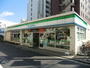 コンビニ　ファミリーマート巣鴨スポーツセンター前店（コンビニ）まで400m
