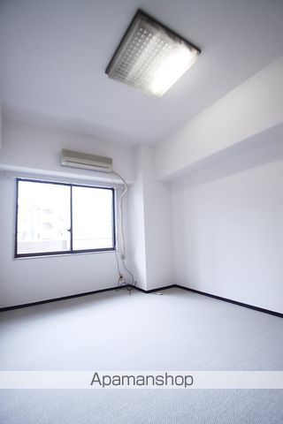 朝日後楽園マンションの居間写真