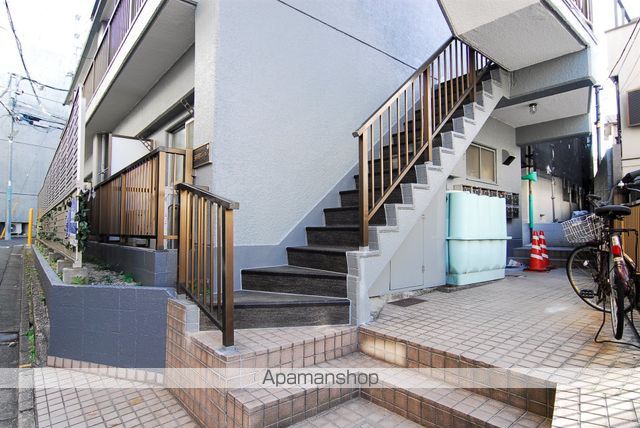 三軒茶屋マンションの外観写真