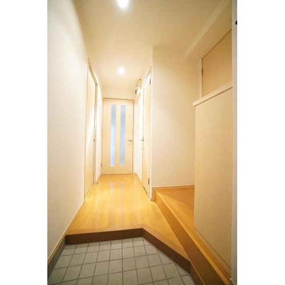 フェイスカミーユの玄関写真