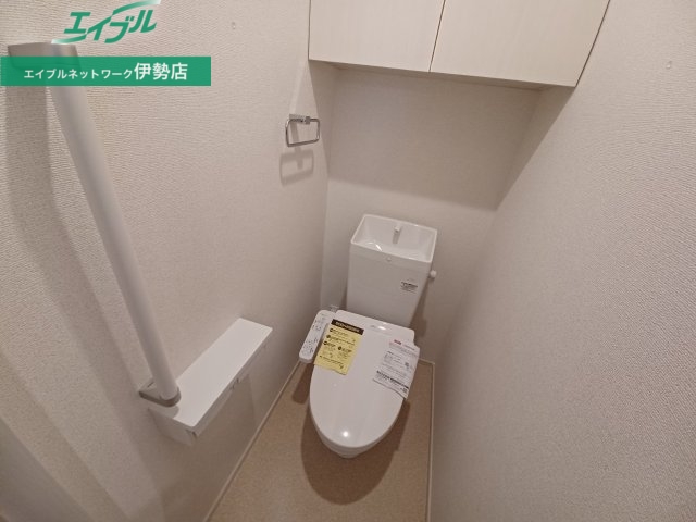 トイレ　同タイプのお部屋の参考写真です。