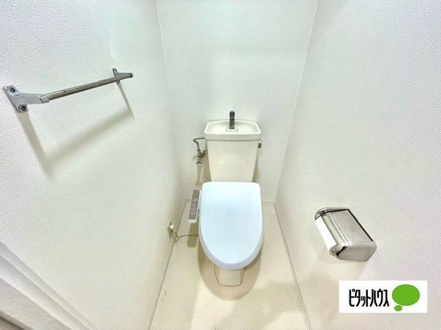 トイレ　※別部屋参考写真