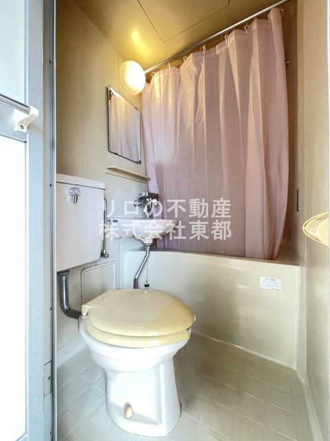 バス・シャワールーム　お掃除しやすい☆洗面台付き３点ユニットです☆