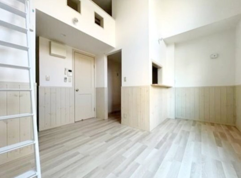 ＪＲ総武線 新検見川駅 徒歩6分 2階建 築10年の居間写真