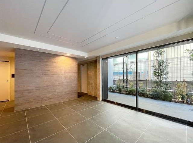 東武伊勢崎線 梅島駅 徒歩6分 6階建 築5年の外観写真