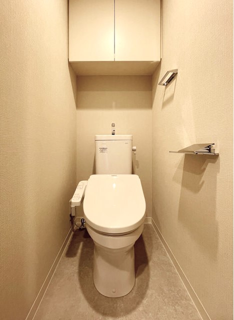 東武伊勢崎線 梅島駅 徒歩6分 6階建 築5年のトイレ写真