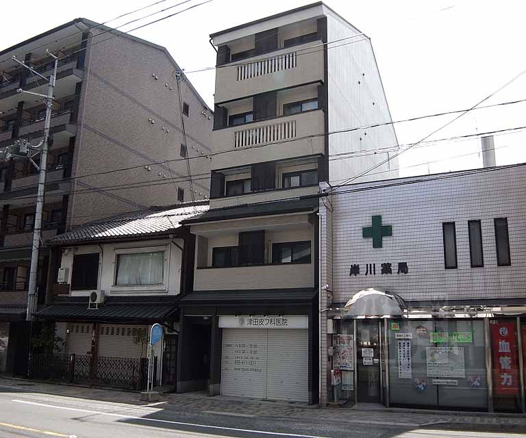 メサヴェルデ今出川の外観写真