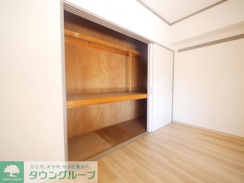 収納　同物件別部屋写真