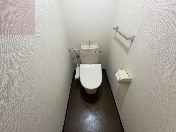 トイレ　コンパクトで使いやすいトイレです