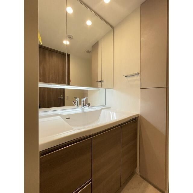 トイレ　落ち着いたトイレです