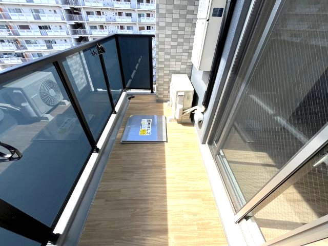 バルコニー　写真は、他部屋の同間取りとなっております。