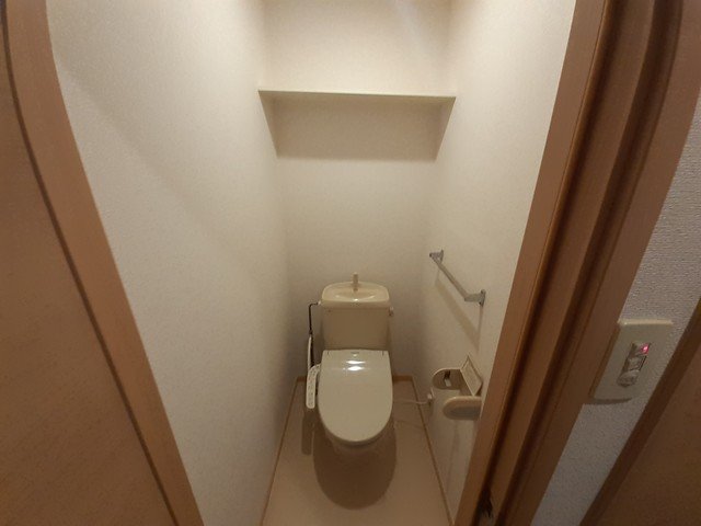 トイレ　ゆったりとした空間のトイレです