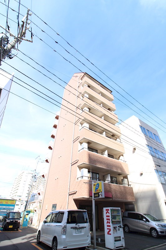 建物外観　ネット無料、駅近