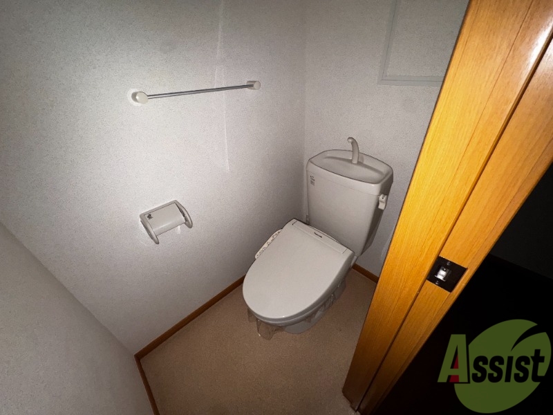 トイレ　トイレの写真です。シンプルで使いやすそうですね。