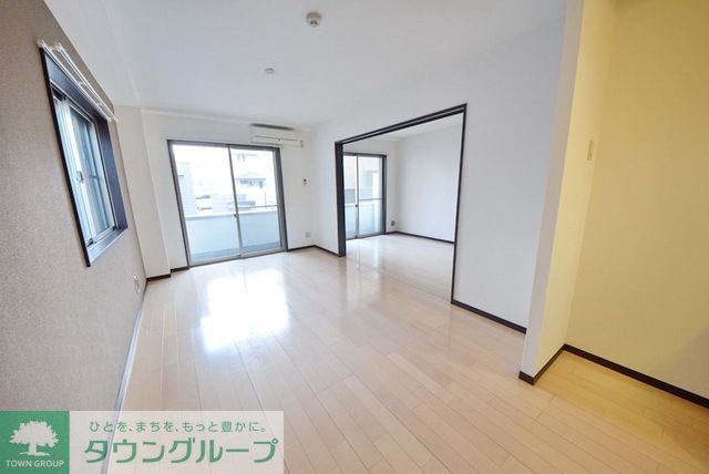 居室・リビング　お問合せはタウンハウジングまで！※現地待合わせ相談可能