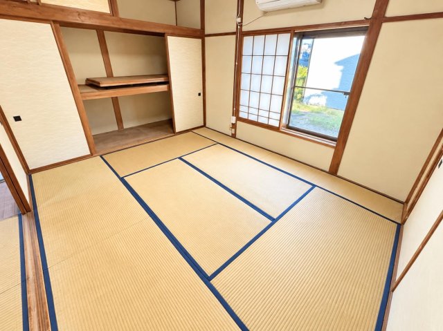 居室・リビング　収納も備えた、使い勝手のいい和室