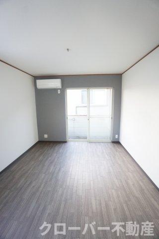 ＪＲ予讃線 丸亀駅 徒歩14分 2階建 築34年の居間写真