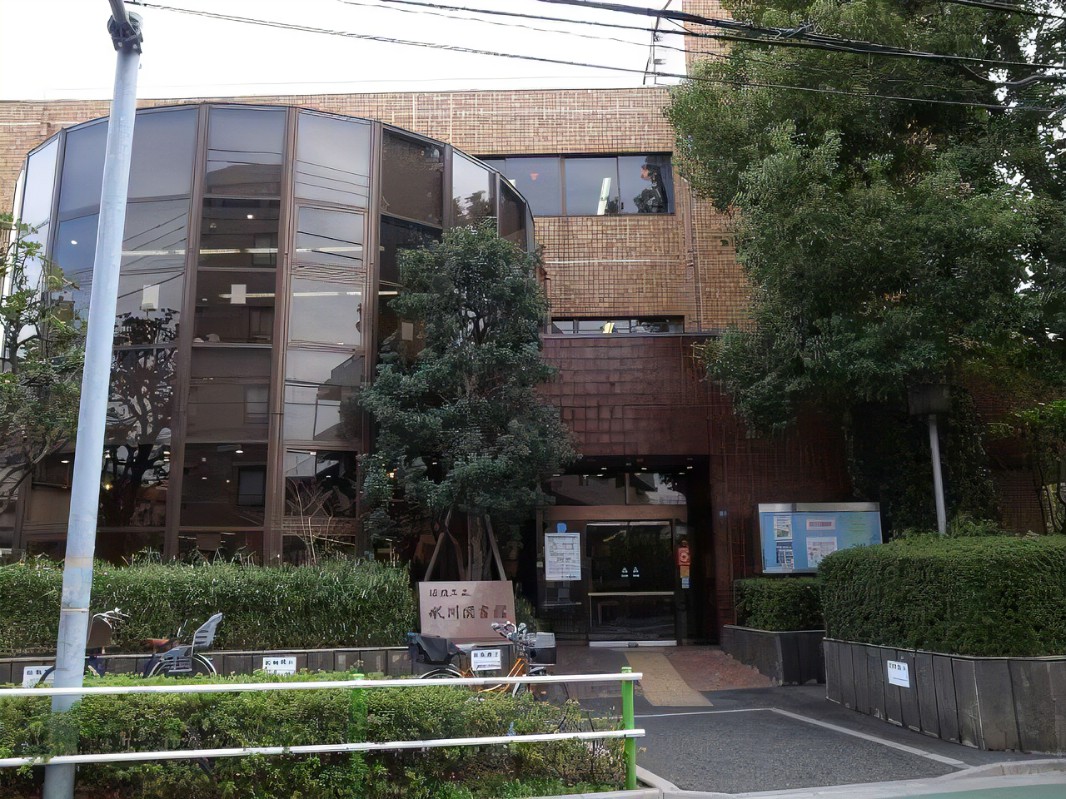 図書館　板橋区立氷川図書館（図書館）まで478m