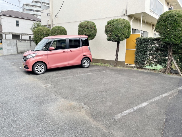 【コーポクリハラの駐車場】