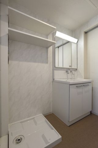 洗面設備　独立洗面台あります☆