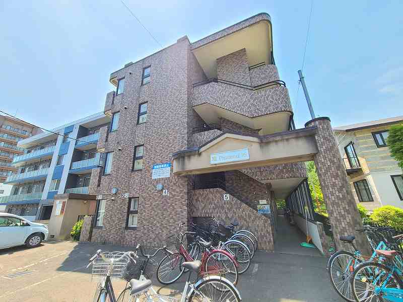 建物外観　敷金・礼金不要で契約可能な物件です☆