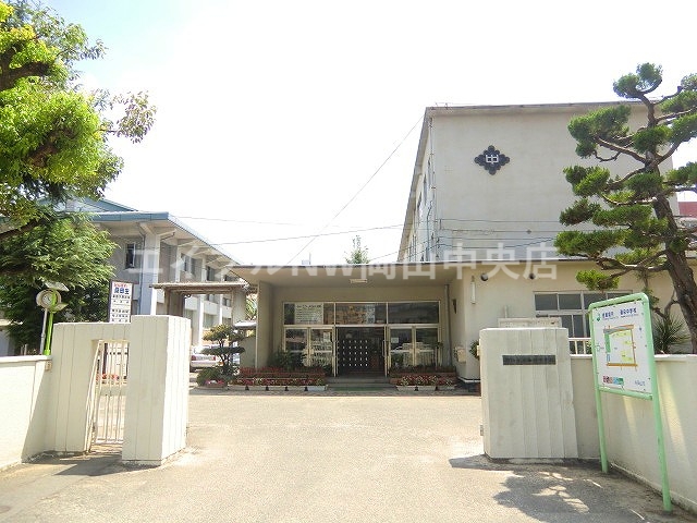 中学校　桑田中学校（中学校）まで3200m