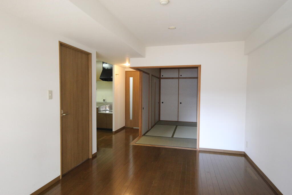 居室・リビング　約13.7帖の広いLDK