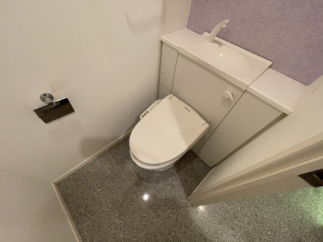 【プレジール三ノ宮IIのトイレ】