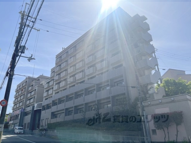 枚方市長尾谷町のマンションの建物外観