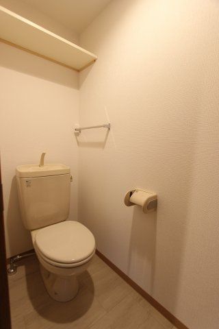 【スタジオーネのトイレ】