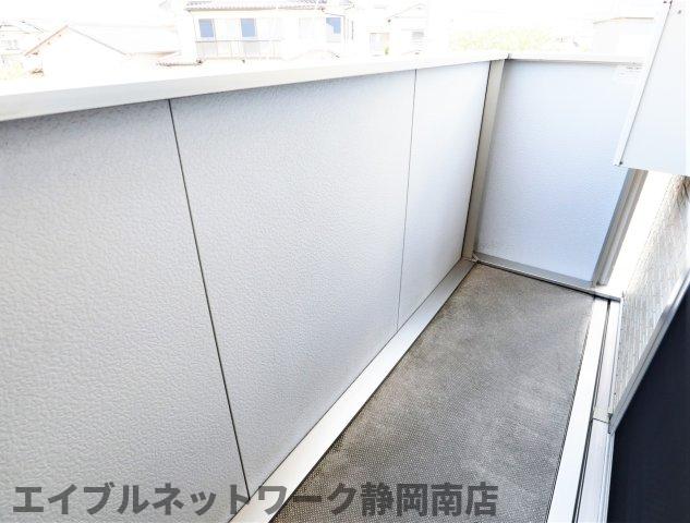 バルコニー　バルコニーがあります